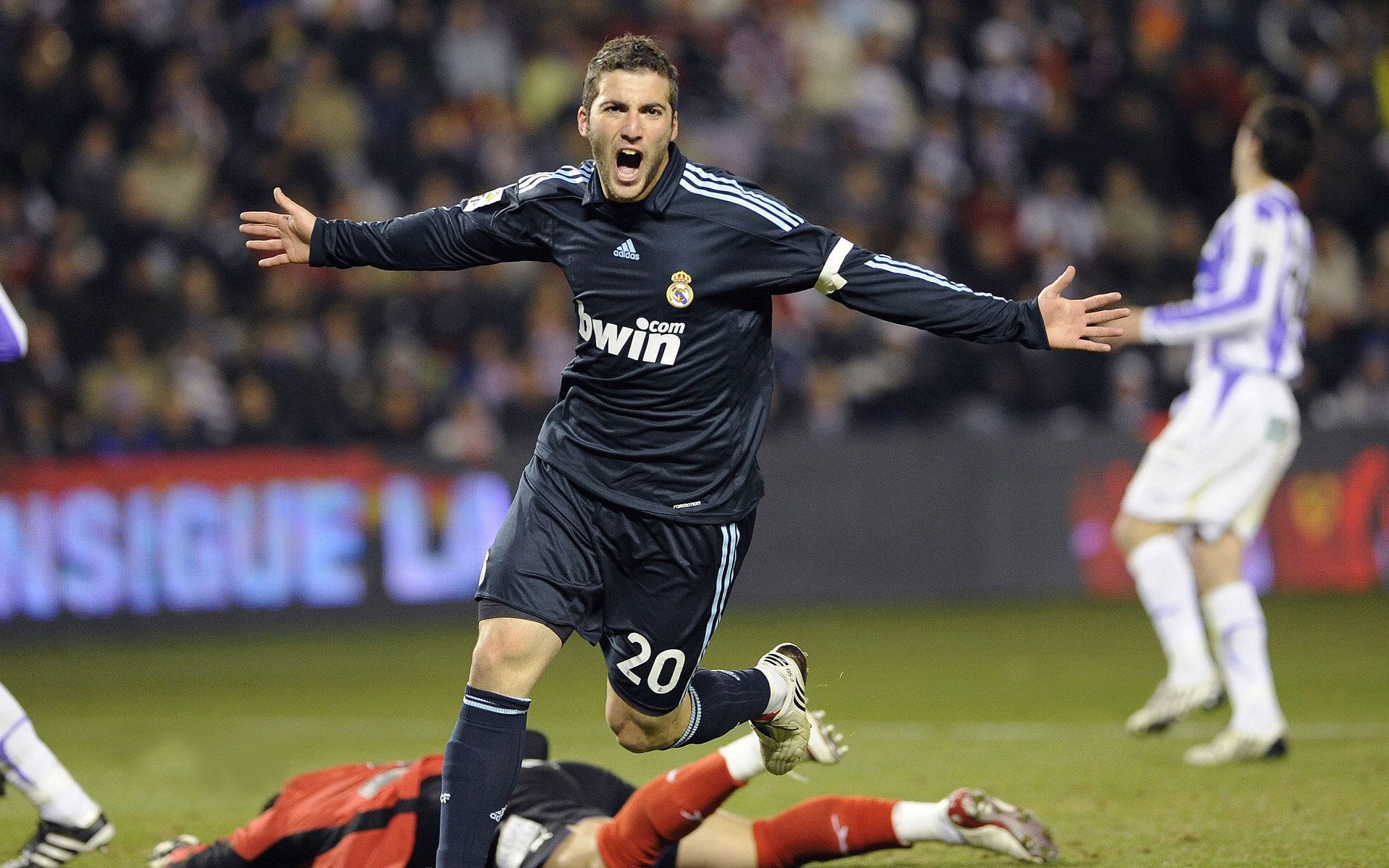 荒野行动年度总决赛高能来袭，精彩纷呈，2020荒野行动