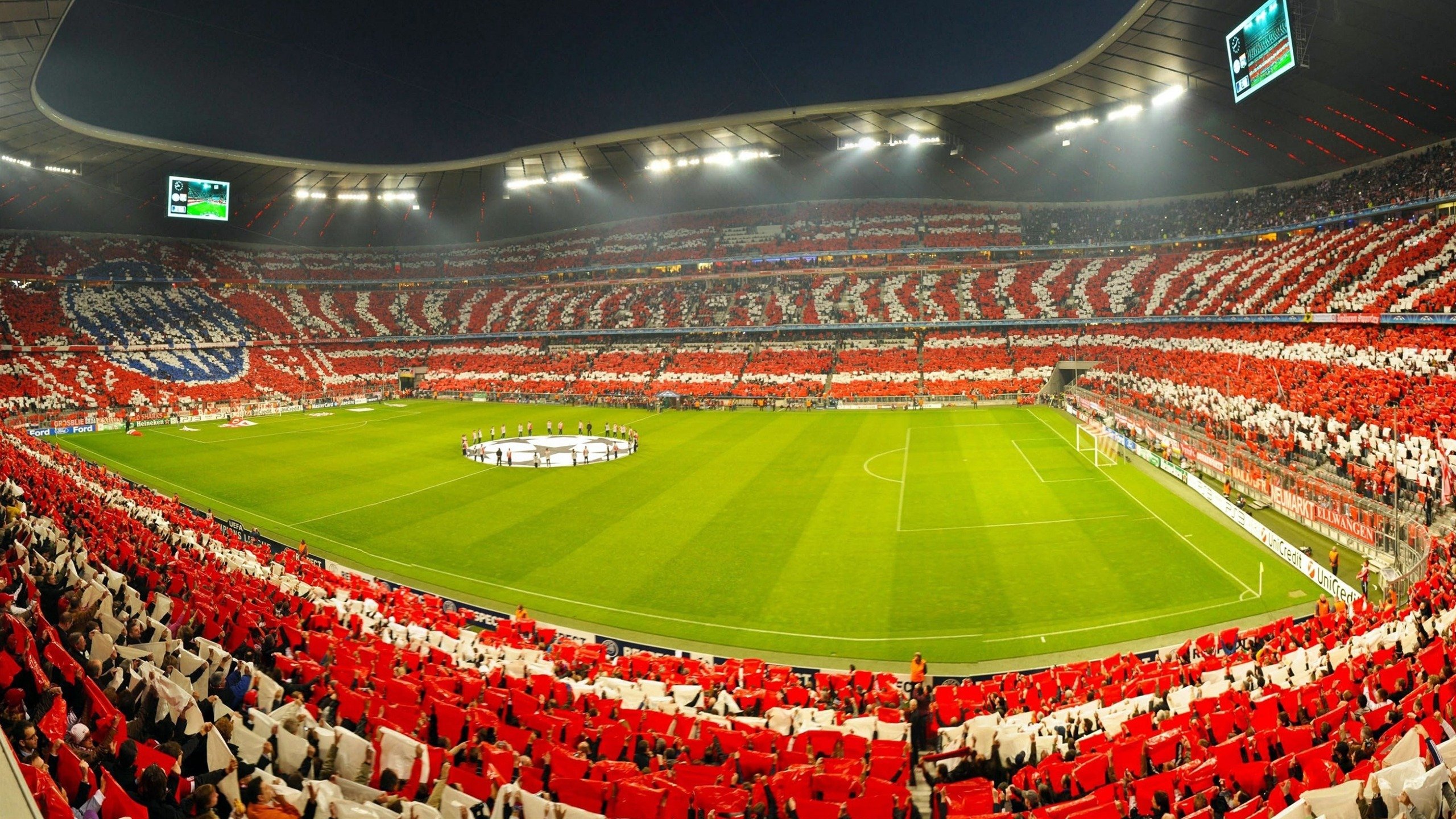 足球中的技术奇迹：知名运动员的冷门技能大揭秘，足球球员技能