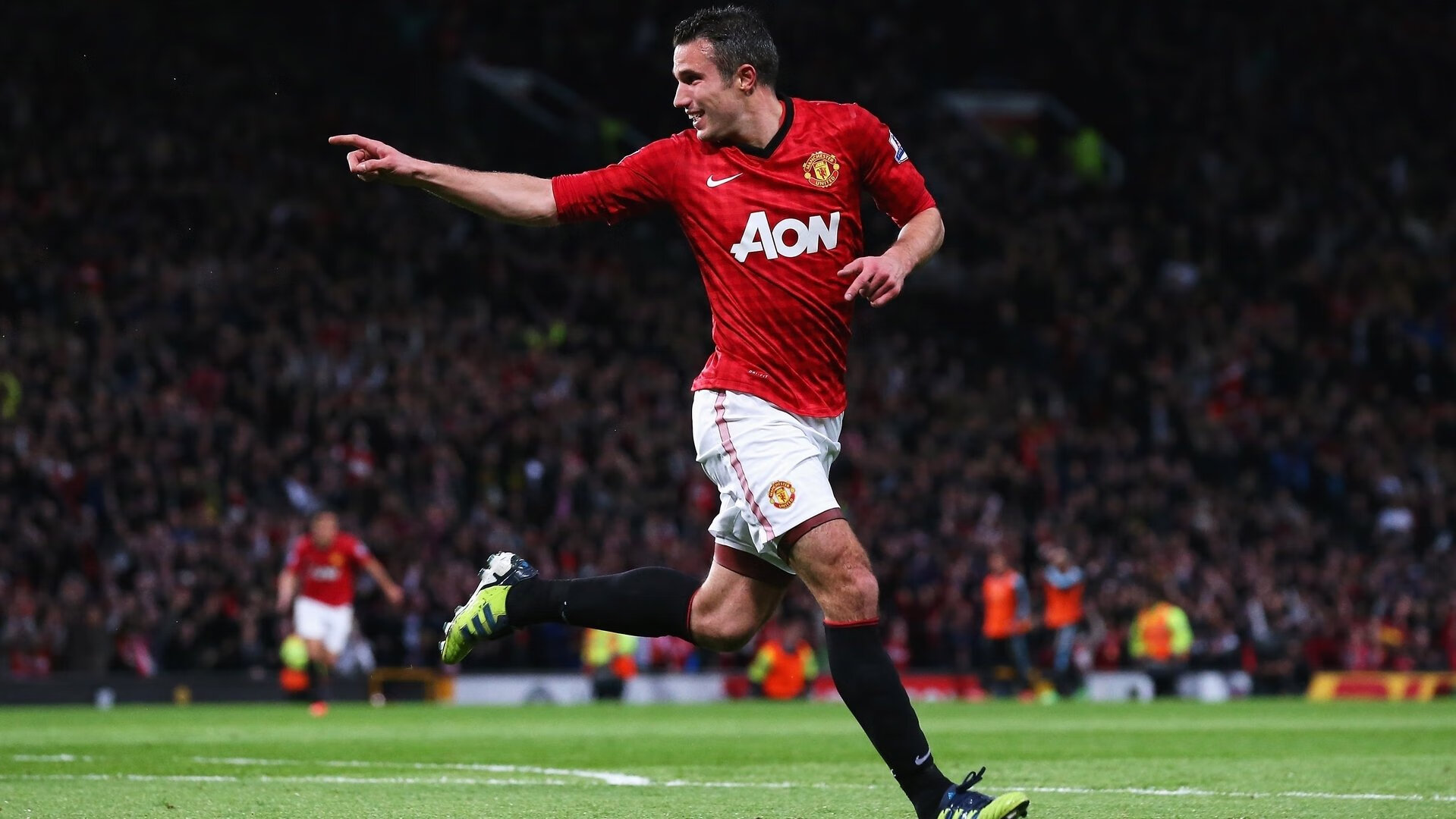 开云官网入口-迈向荣耀：球队在欧冠中追逐梦想的旅程